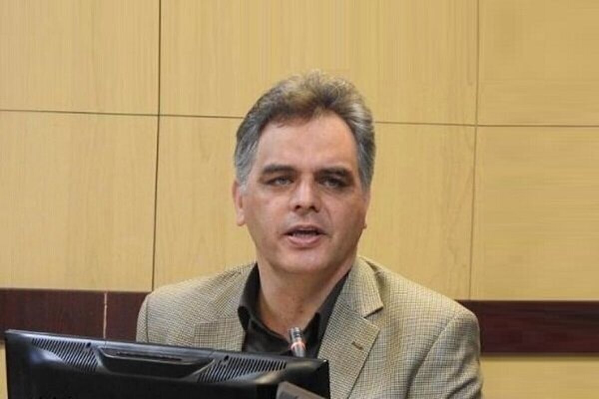 رئیس کل سازمان نظام پرستاری گفت: ایران اسلامی امروز از نظر آموزش پرستاری خودکفاست اما کمبود استخدام، اضافه کاری اجباری و مشکلات معیشتی آنان را آزار می دهد.