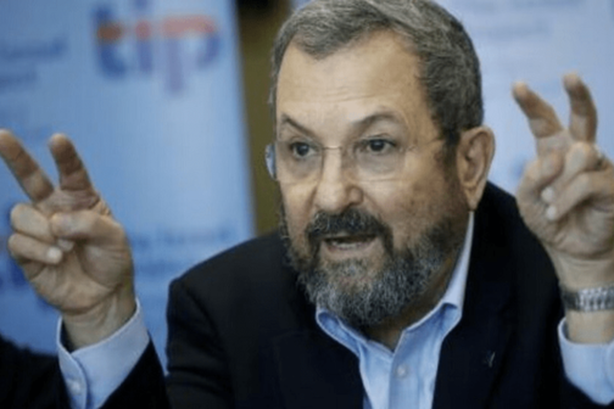 یک فعال آمریکایی، امروز (جمعه)، «ایهود باراک» نخست‌وزیر پیشین اسرائیل را به تجاوز و خشونت جنسی علیه یک دختر نوجوان متهم کرد.