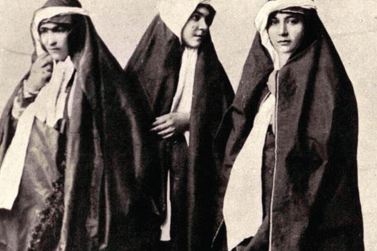 سیده ملک‌خاتون، نخستین زن شیعه‌ که تاج حکمرانی بر سر گذاشت