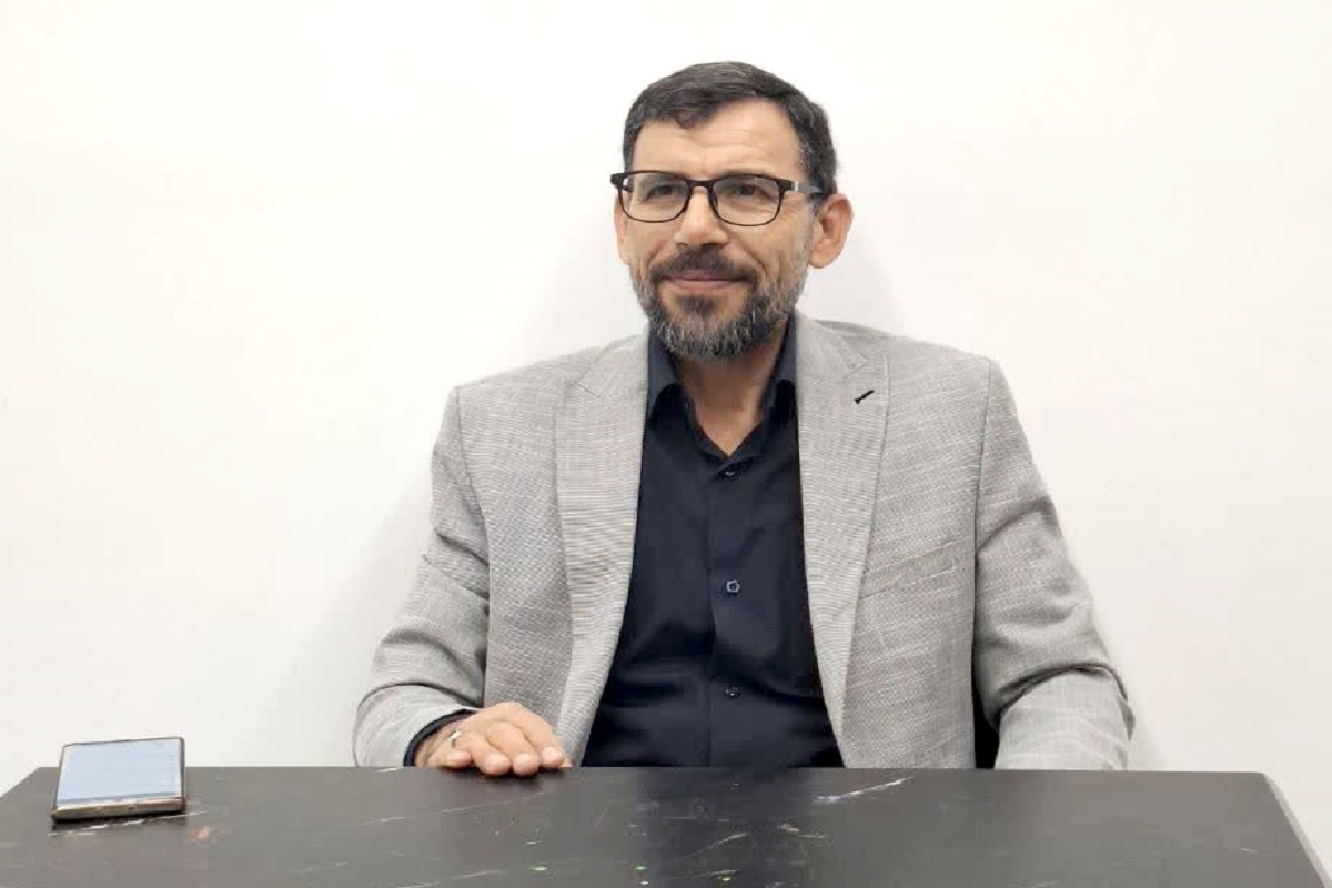 پژوهش‌گر ادبیات دینی کودک و نوجوان گفت: طرح مثنوی‌کاوی با کودکان، رویکردی تازه در تربیت فکری است که می‌کوشد به‌جای انتقال محفوظات، مهارت اندیشیدن و پرسش‌گری را در ذهن نسل نو نهادینه کند.