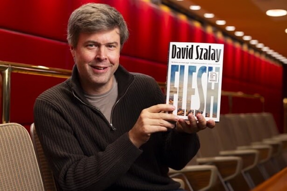 دیوید سالای، نویسنده مجارستانی-بریتانیایی برای نگارش رمانش با عنوان “گوشت” برنده جایزه بوکر ۲۰۲۵ شد.