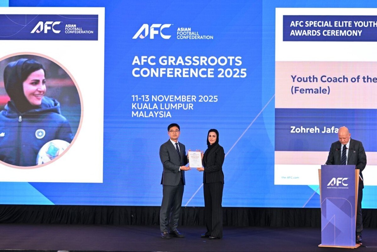 سرمربی بانوی ایرانی در رده پایه به عنوان بهترین مربی قاره کهن انتخاب شد.