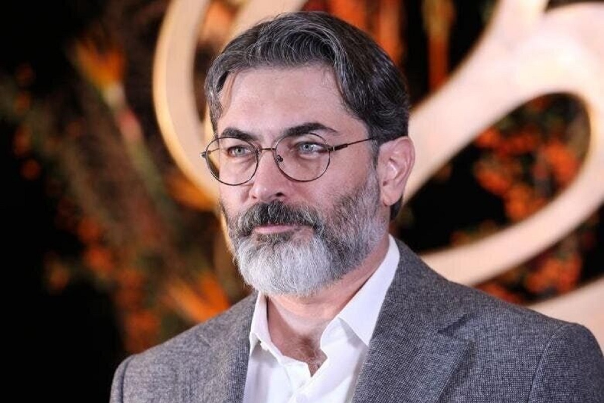 پارسا پیروزفر با نخستین فیلم سینمایی خود با نام «خانم شین» پشت دوربین می‌رود.