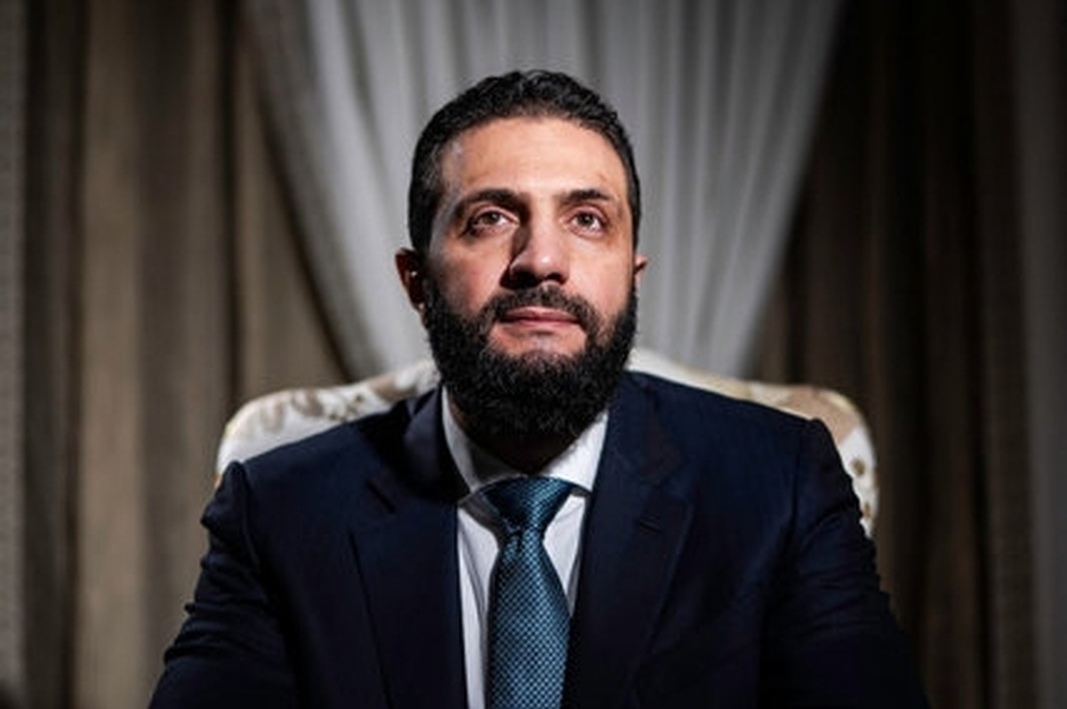 رئیس خودخوانده سوریه و سرکرده پیشین القاعده ادعا کرد هرگز باعث مرگ هیچ انسان بی‌گناهی نشده و در مذاکرات مستقیم با رژیم صهیونیستی پیشرفت بزرگی حاصل کرده است.