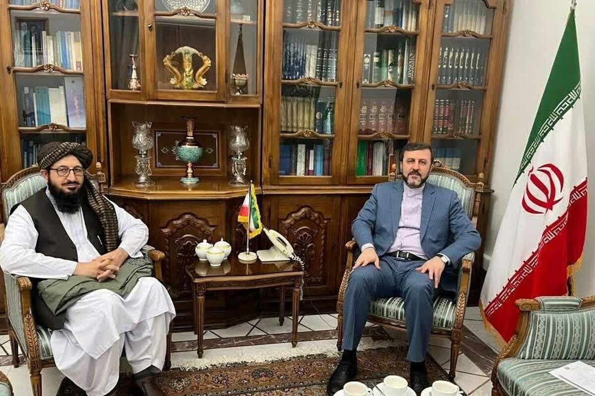 سرپرست سفارت طالبان در تهران، امروز (چهارشنبه، ۲۱ آبان ۱۴۰۴) به وزارت خارجه رفت و با معاون حقوقی و امور بین‌الملل وزارت امور خارجه که به‌تازگی از کابل بازگشته است، دیدار و گفت‌وگو کرد.