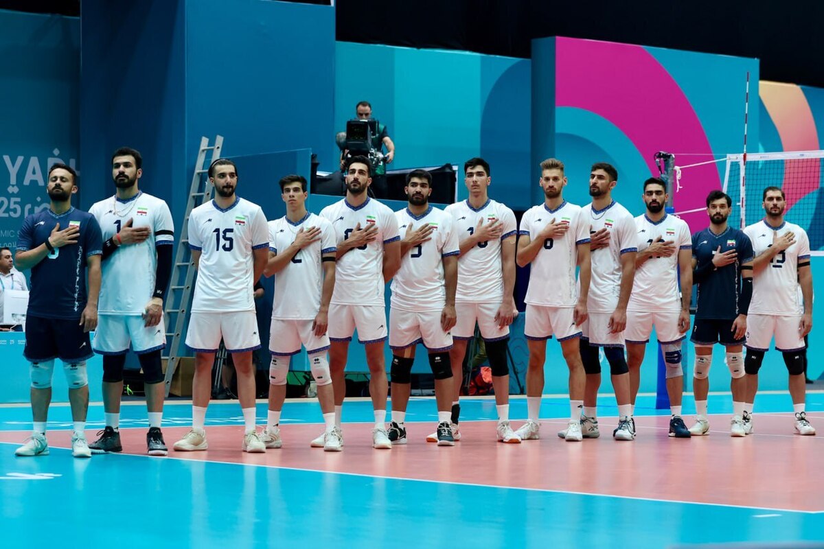 تیم ملی والیبال مردان ایران با پیروزی قاطع مقابل عربستان میزبان، پنجمین برد متوالی خود را در بازی‌های همبستگی کشور‌های اسلامی به دست آورد و با اقتدار به فینال این رقابت‌ها صعود کرد.