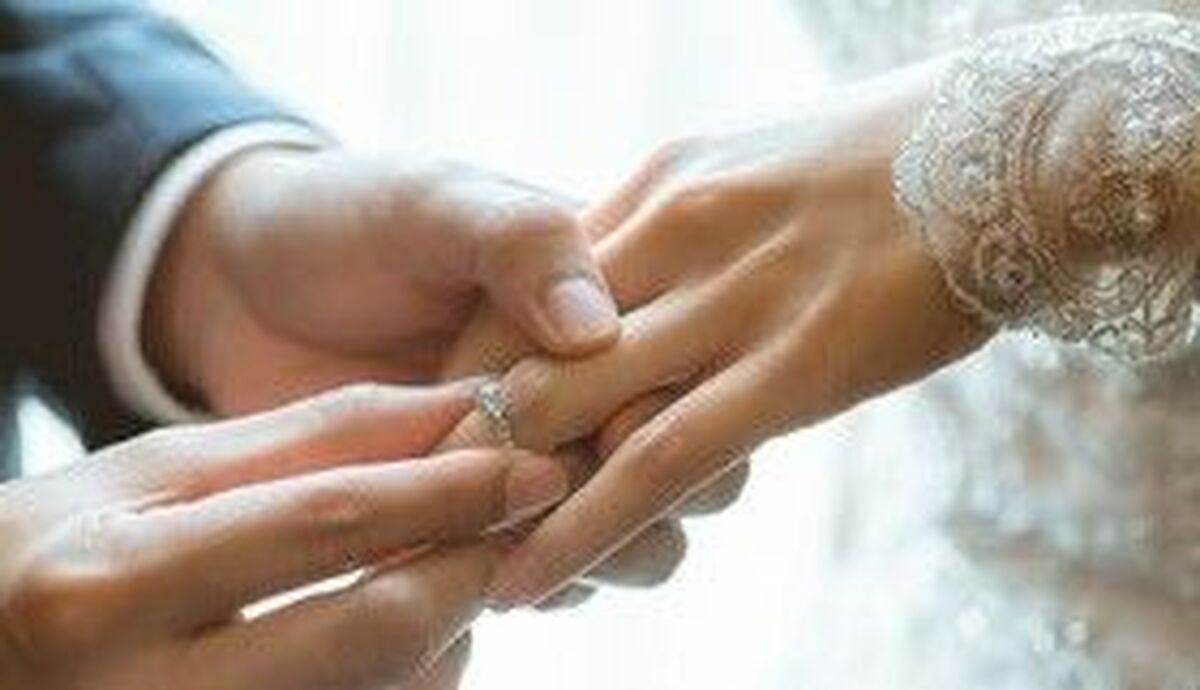 رئیس هیأت‌مدیره مجمع ملی خیرین ازدواج با اشاره به اینکه نبض ازدواج در جامعه خوب نمی‌زند، بر ضرورت اجرای اقدام جهادی در حوزه ازدواج جوانان در کشور تاکید کرد.