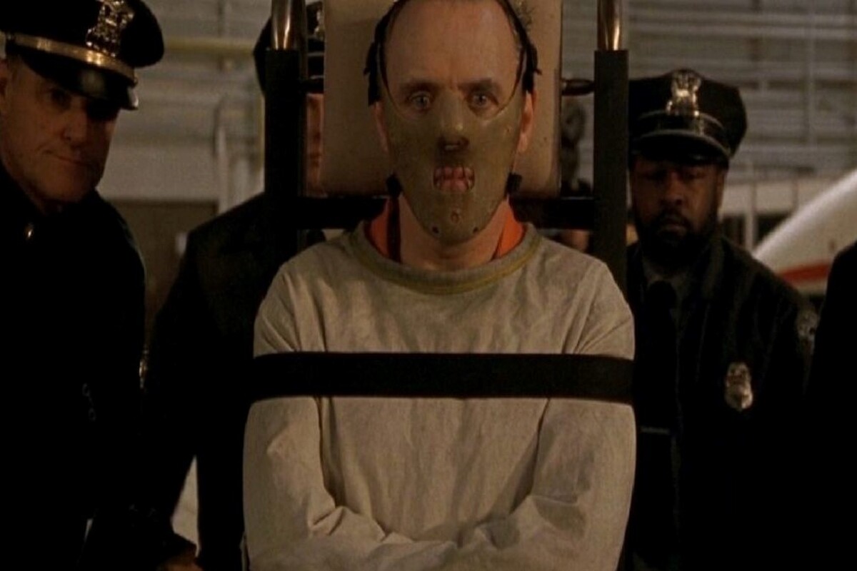 در روز‌های پایانی این هفته (۲۲ و ۲۳ آبان ۱۴۰۴) با فیلم‌های سینمایی و تلویزیونی شبکه‌های سیما همراه باشید.