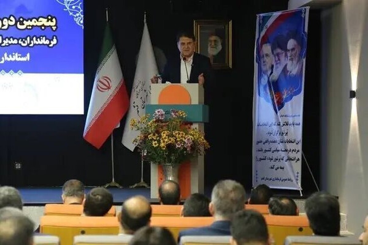 معاون سیاسی وزیر کشور گفت: ما در ایجاد تسهیلات برای فعالیت‌های حزبی، هیچ تفاوتی میان حامیان و رقبای دولت قائل نیستیم. از نظر وزارت کشور، حزبی که از رئیس‌جمهور حمایت کرده با حزبی که تا آخرین لحظه در صف رقیب بوده، باید از حقوق برابر برخوردار باشد.