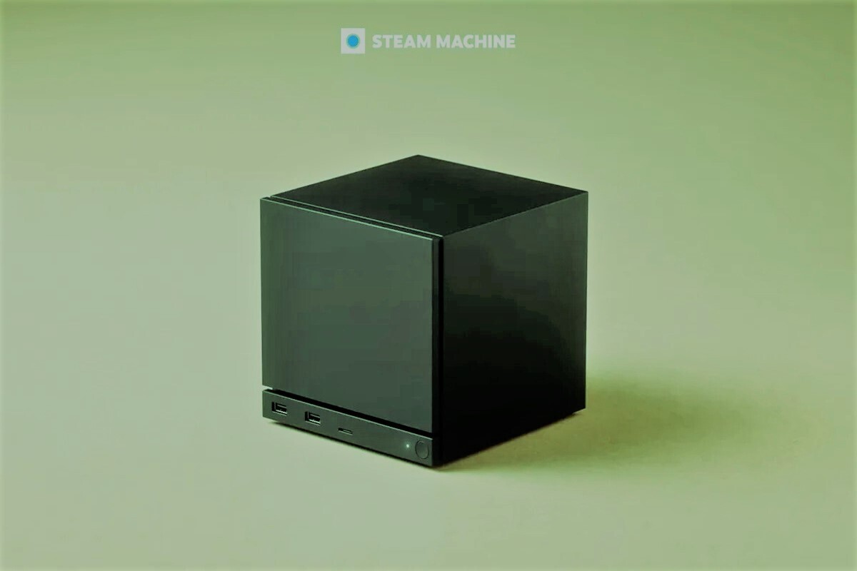 استیم با رونمایی از «استیم ماشین» وارد دنیای کامپیوترهای گیمینگ خانگی شد، گفته شده که استیم ماشین از نظر سخت‌افزاری ۶ برابر قوی‌تر از استیم دک است و می‌تواند تمام آرشیو بازی‌های استیم را اجرا کند.