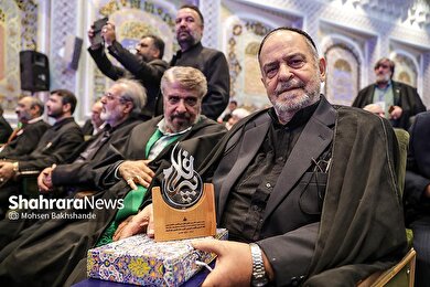 گزارش تصویری | اختتامیه بیست‌ودومین اجلاسیه بین‌المللی پیرغلامان حسینی در حرم مطهر رضوی