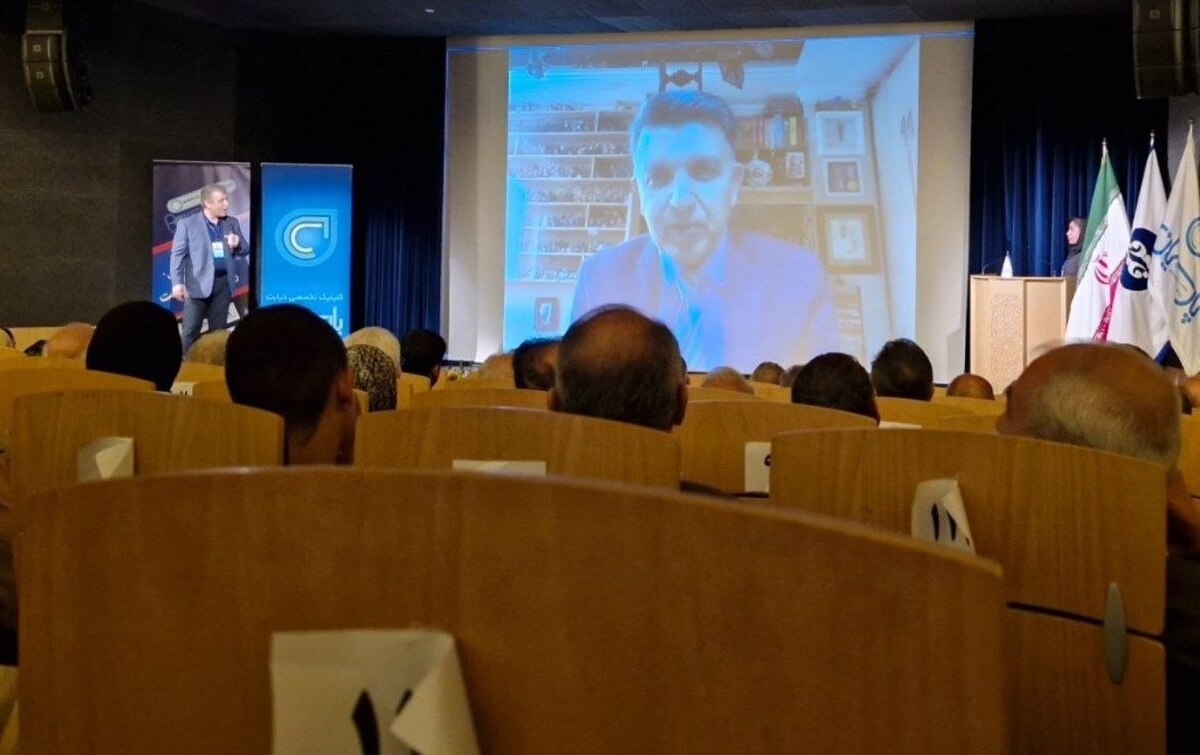 مدیرعامل انجمن دیابت ایران گفت: ایجاد یک محیط بدون استرس و حمایت از بیماران دیابتی در محل کار توسط کارفرمایان و مدیران می‌تواند به کاهش اضطراب و افسردگی آن‌ها کمک کند.