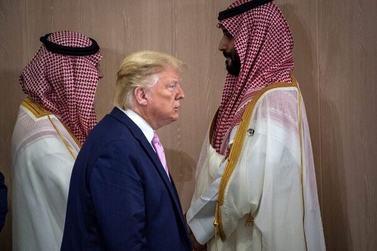 یک مقام دولت آمریکا به «بلومبرگ» اعلام کرد که انتظار می‌رود «دونالد ترامپ» رئیس‌جمهور آمریکا، به توافقی با «محمد بن سلمان» ولیعهد عربستان سعودی دست یابد که به ریاض اجازه خرید جنگنده‌های «اف-۳۵» را می‌دهد.