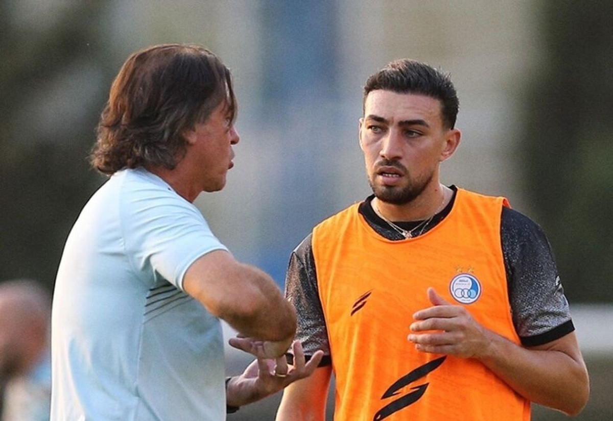 ریکاردو ساپینتو، سرمربی استقلال، به منیرالحدادی گفته توانایی بازگشت به تیم ملی مراکش را دارد و اگر به همین منوال ادامه دهد، این اتفاق رخ خواهد داد.