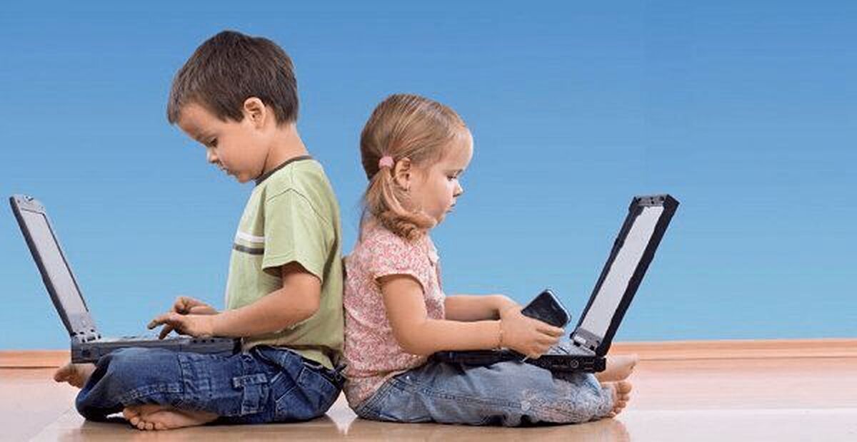 یک روانشناس گفت: بسیاری از والدین از رسانه‌ها، شبکه‌های اجتماعی و مشاوران، توصیه‌های متفاوت و متناقضی را می‌شوند. این باعث می‌شود که در شیوه تربیتی آنها، سردرگمی اتفاق بیفتد.