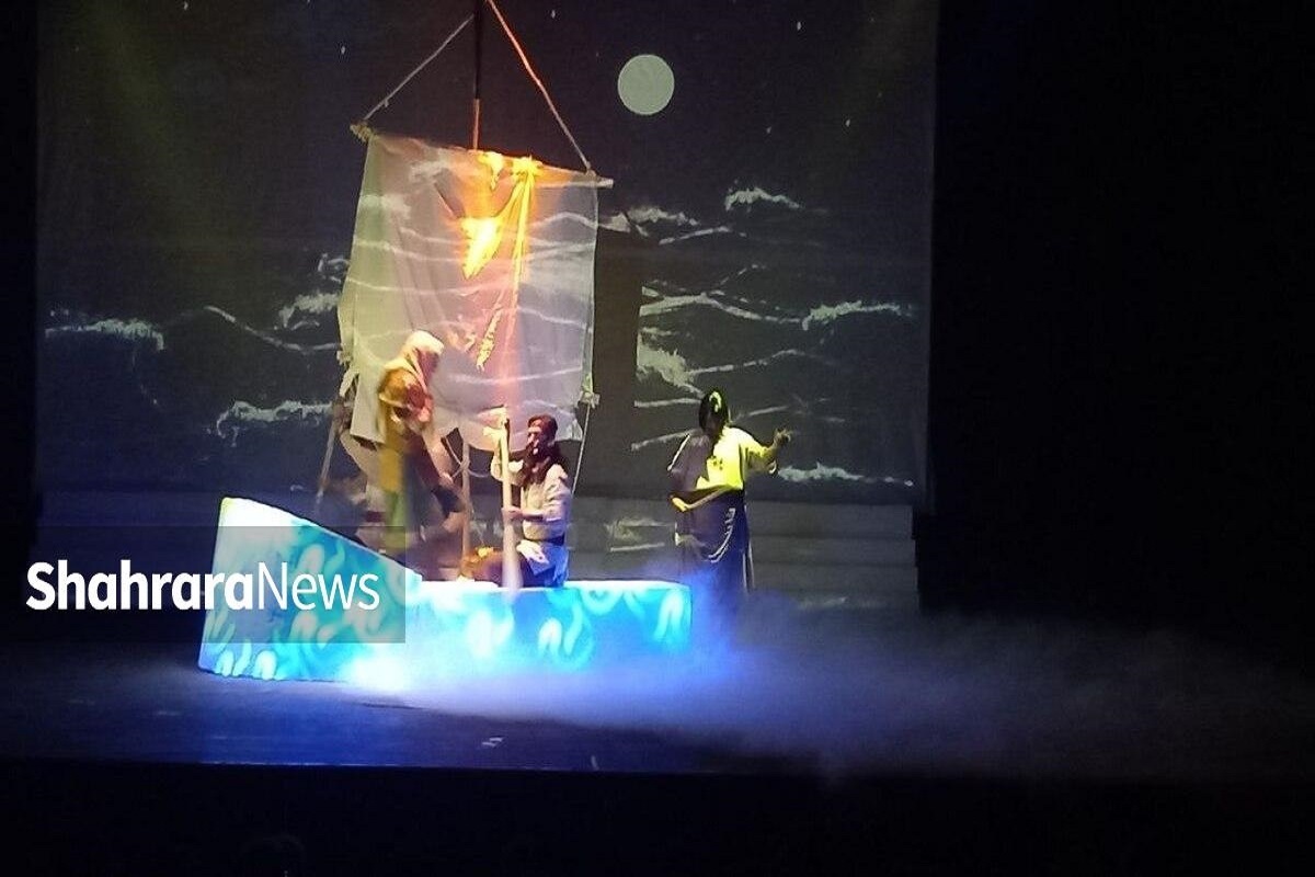 سی‌وپنجمین جشنواره تئاتر استانی با عنوان «رضوان» از امروز ۲۵ آبان در مشهد با نمایش آثاری روایی، اجتماعی، آیینی و طنز آغاز شد.