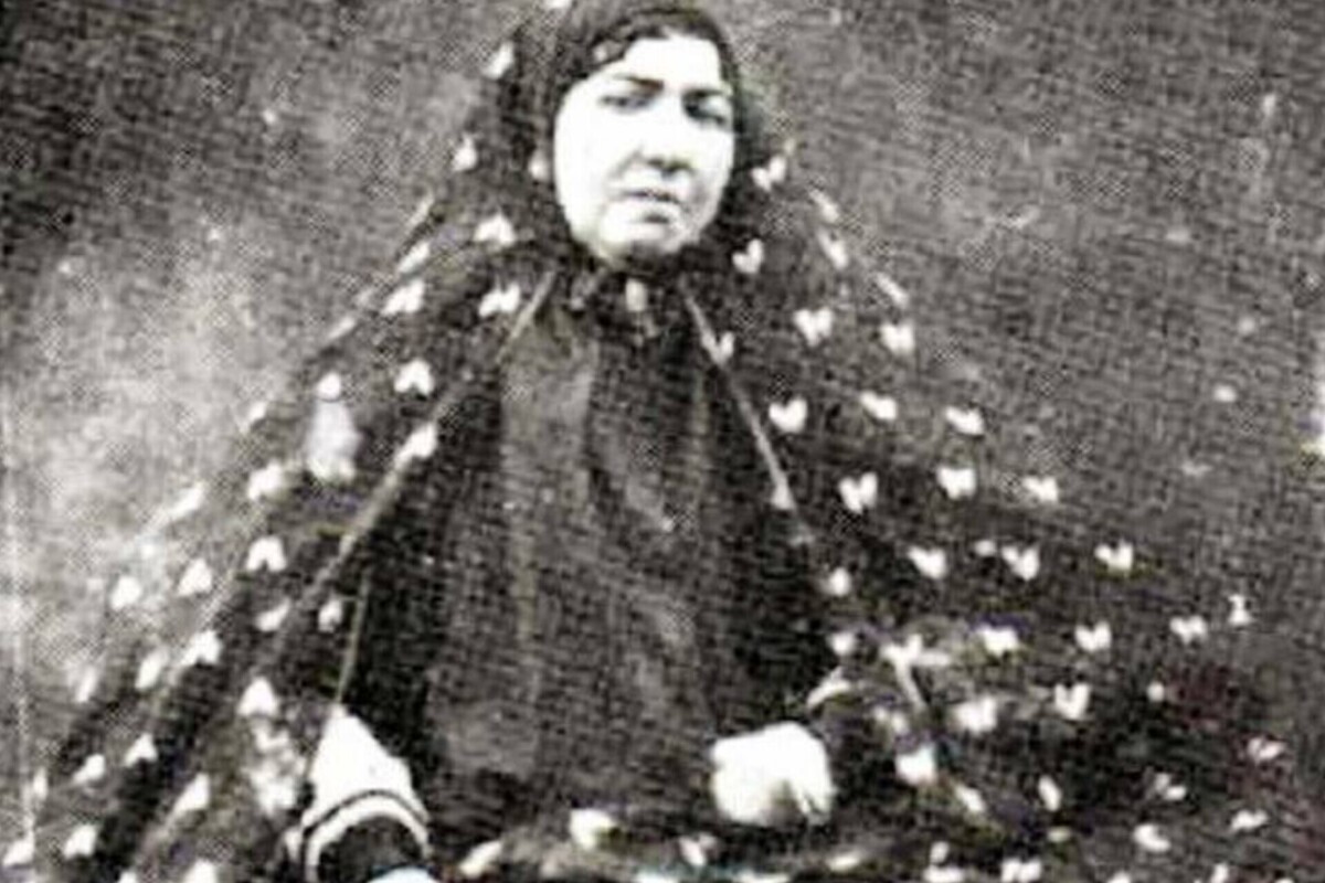 زنی میان جواهر و جوهر قلم | روایتی از زندگی تاج‌الدوله قاجار