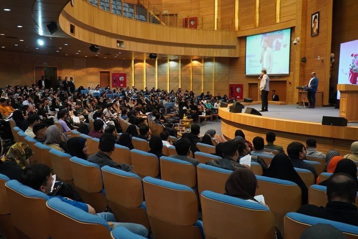 طرح باهم به عنوان یک برنامه فرهنگی، اجتماعی و در عین حال علمی، با هدف افزایش مهارت‌های ارتباطی و پیشگیری از آسیب‌های روانی و زناشویی بین زوجین آغاز شده است.