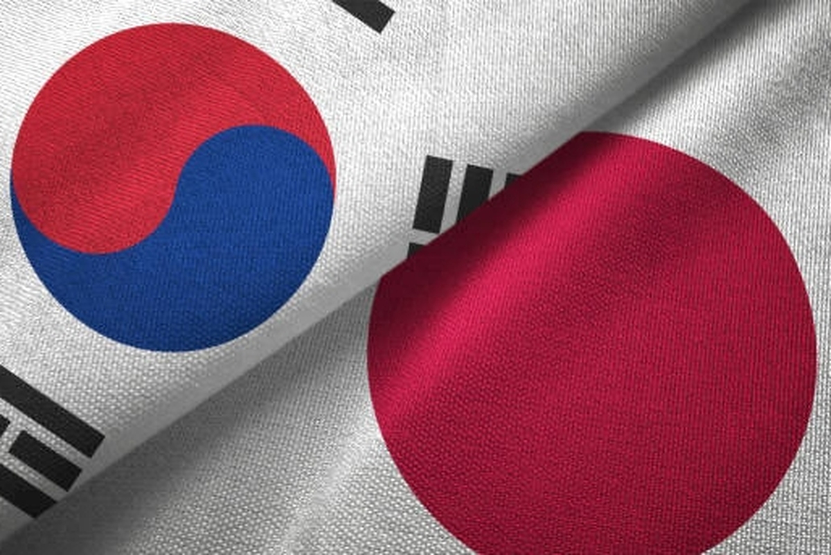 کره جنوبی پس از لغو طرح اجازه سوختگیری هواپیما‌های نظامی کره جنوبی در یک پایگاه نظامی در اوکیناوا رزمایش مشترک جست‌و‌جو و نجات با نیروی دریای ژاپن را لغو کرد.