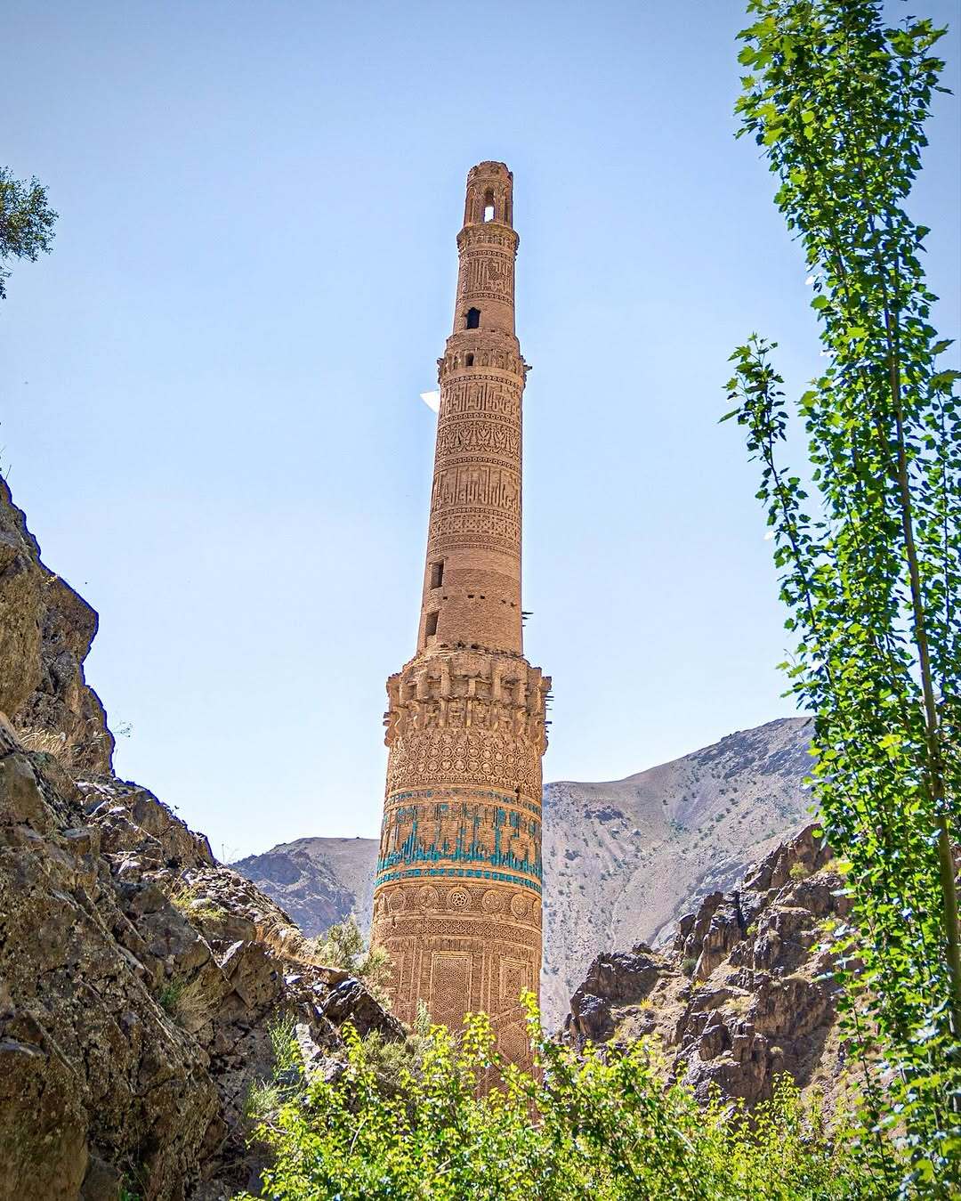 عکس‌هایی جدید از آخرین وضعیت منار جام در غور