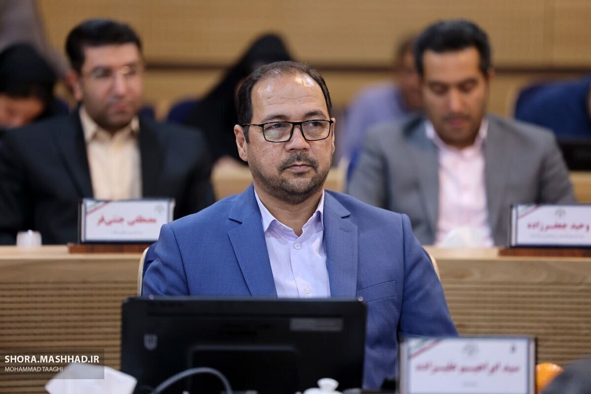 نایب رئیس کمیسیون سامان‌دهی حاشیه شهر شورای اسلامی شهر مشهد مقدس گفت: رویکرد شورای ششم بر این است که عدالت توزیعی در تمامی برنامه‌های شهری تقویت شود و ایجاد بازارچه‌ها با تامین بودجه لازم می‌تواند مسیری برای هدایت شهروندان به سمت توانمندسازی و ایجاد فرصت‌های پایدار باشد.