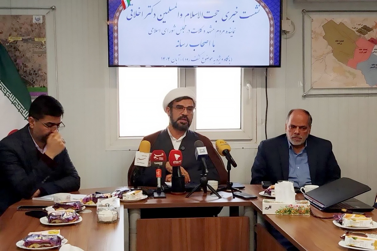 نماینده مردم مشهد و کلات در مجلس شورای اسلامی گفت: اعتقاد دارم که برخی مسئولان باید حداقل شش ماه در روستا‌های حاشیه کشف‌رود و مناطق آلوده مشهد زندگی کنند تا معنای واقعی این فاجعه را درک کنند.