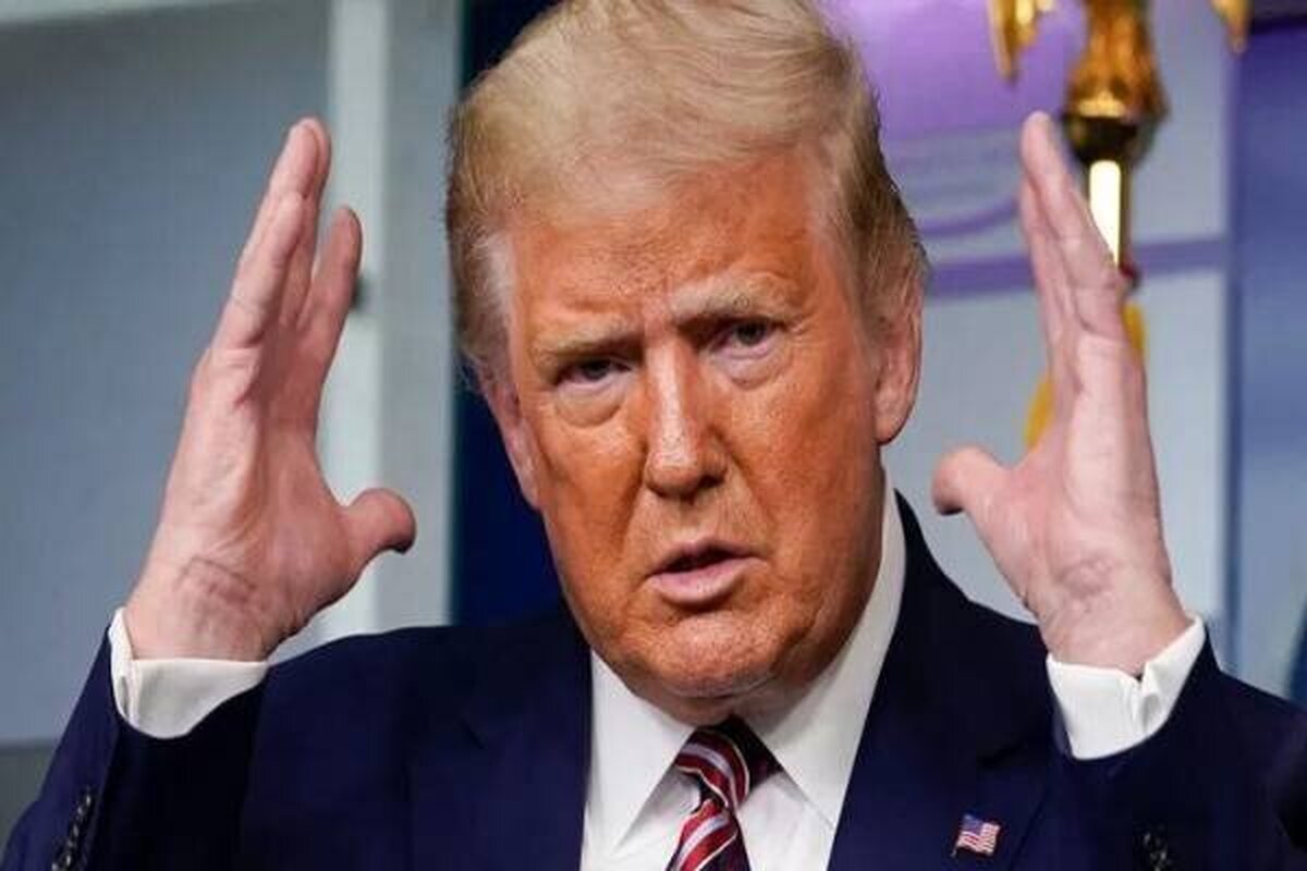 رئیس جمهور آمریکا اعلام کرد: دموکرات‌ها سعی می‌کنند کرسی‌های ما را در کنگره تصاحب کنند.