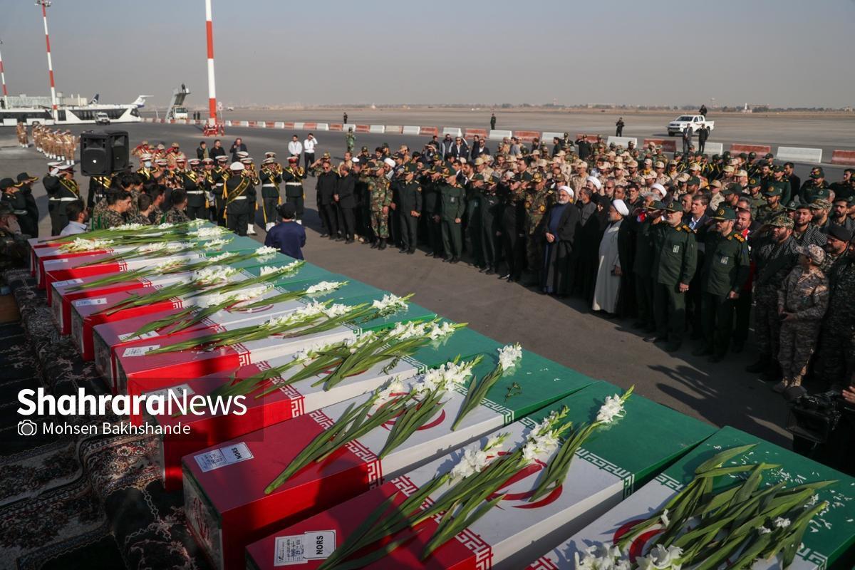 مراسم استقبال از پیکرهای ۱۳ شهید گمنام دفاع مقدس در مشهد با حضور خانواده معظم شهدا و مسئولین استانی در مشهد برگزار شد.