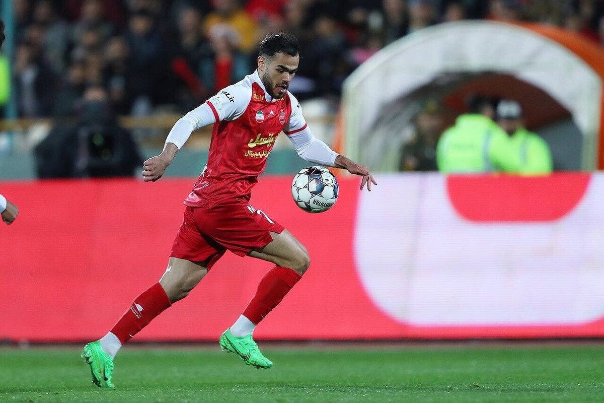 پرسپولیس کار سختی برای حفظ ستاره ازبکستانی خود دارد.