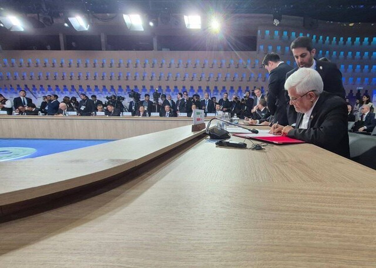 در پایان بیست و چهارمین نشست نخست‌وزیران کشورهای عضو سازمان همکاری شانگهای در مسکو، سند همکاری‌های جامع بین اعضای اصلی این سازمان، به امضای رؤسای هیات‌های شرکت‌کننده رسید.