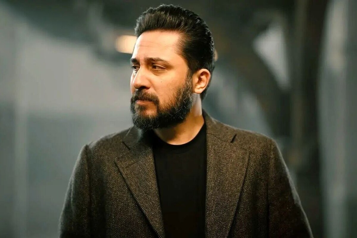 قطعه موسیقی فیلم سینمایی «مجنون» با صدای روزبه بمانی منتشر شد.