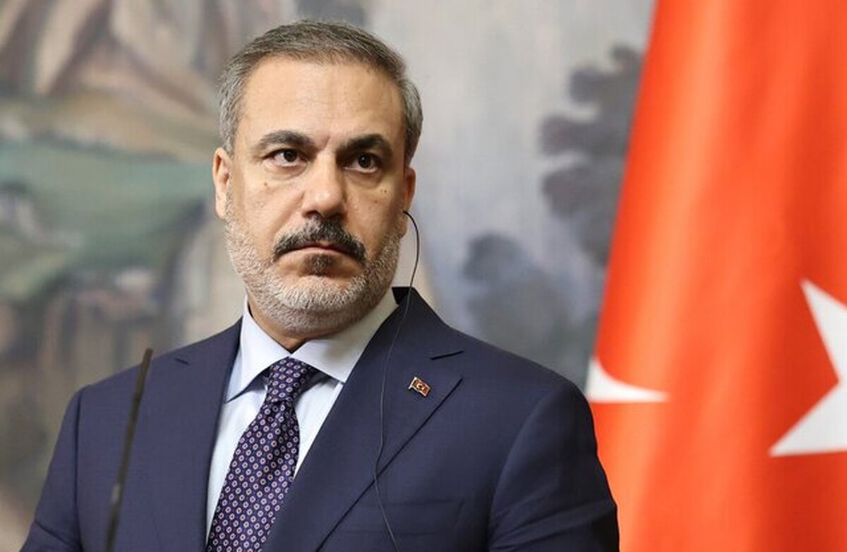 وزیر خارجه ترکیه با بیان اینکه باید همه گروه‌های مسلح در سوریه در قالب ارتشی واحد ادغام شوند، تصریح کرد: سوریه اولویت سیاست خارجی آنکاراست.