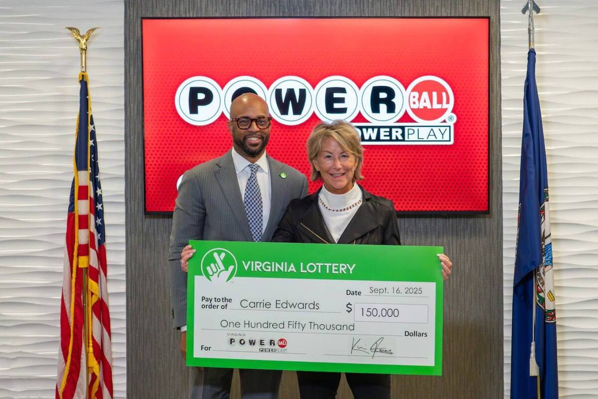 زنی اهل ویرجینیا که تنها در آشپزخانه‌اش ایستاده بود، با فهمیدن اینکه ۱۵۰ هزار دلار در قرعه‌کشی بخت آزمایی معروف به پاوربال برنده شده است، شوکه شد.