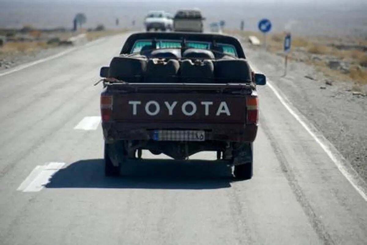 مرگ کارگر سوخت‌بر ۱۸ ساله در واژگونی خودروی حامل سوخت در محور خاش–زاهدان (۲۸ آبان ۱۴۰۴)