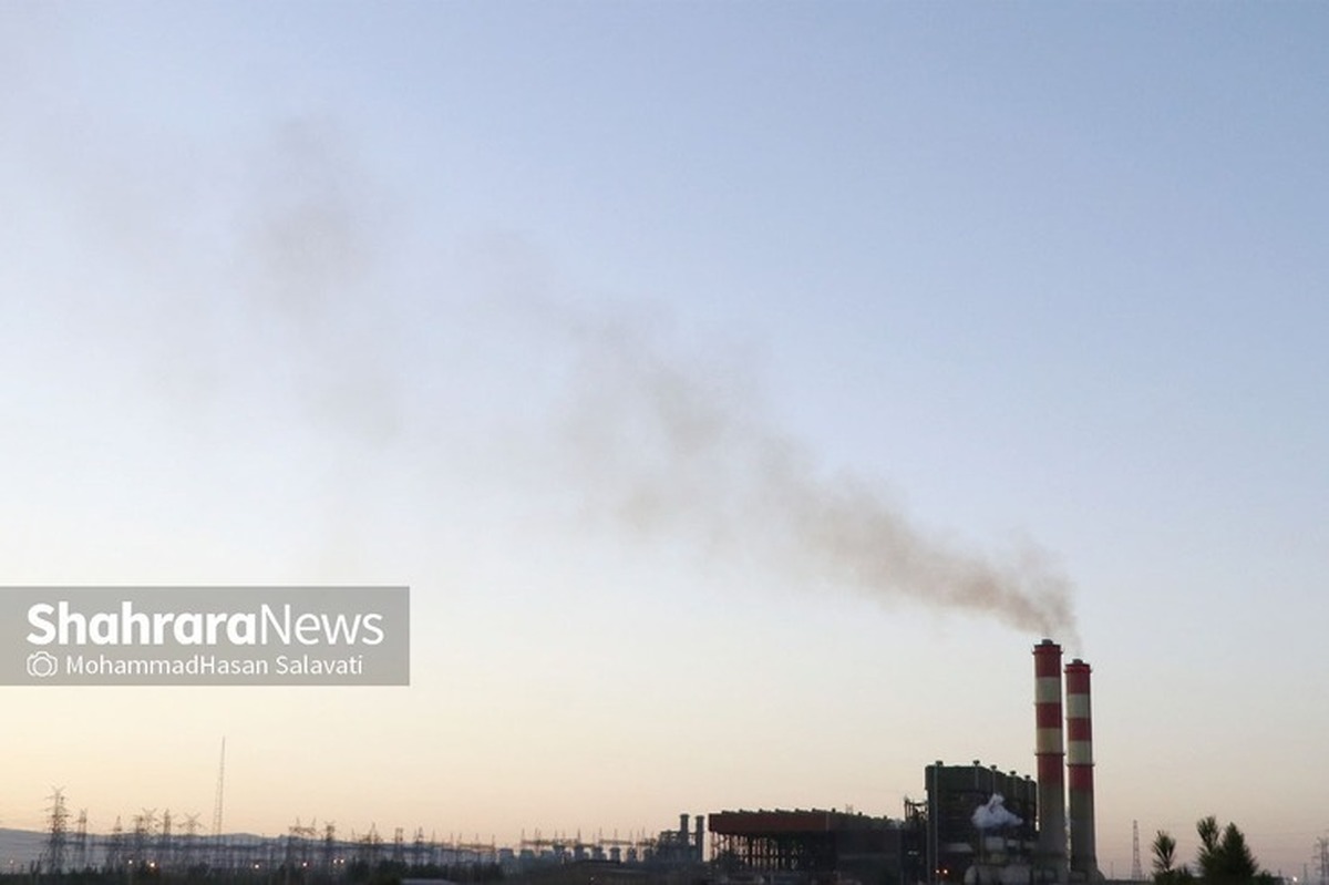 رئیس اداره حفاظت محیط زیست شهرستان طرقبه و شاندیز گفت: نیروگاه توس به اخطارهای صادره از سوی محیط زیست پاسخی نداده است؛ اکنون زمان ورود دادستان به عنوان مدعی العموم به موضوع مازوت‌سوزی است.