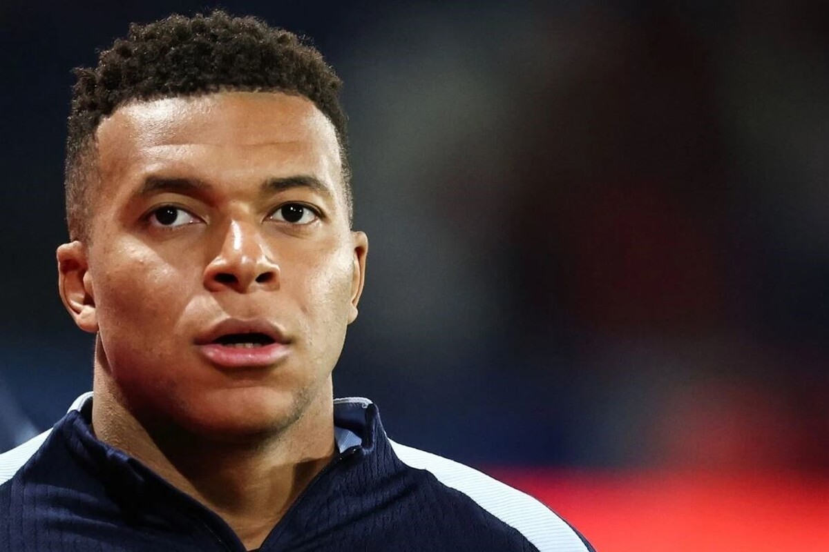 کیلیان امباپه به‌تازگی شکایتی در دادگاه کار پاریس مطرح کرده که شامل درخواست غرامتی بیش از ۲۶۰میلیون یورو است.