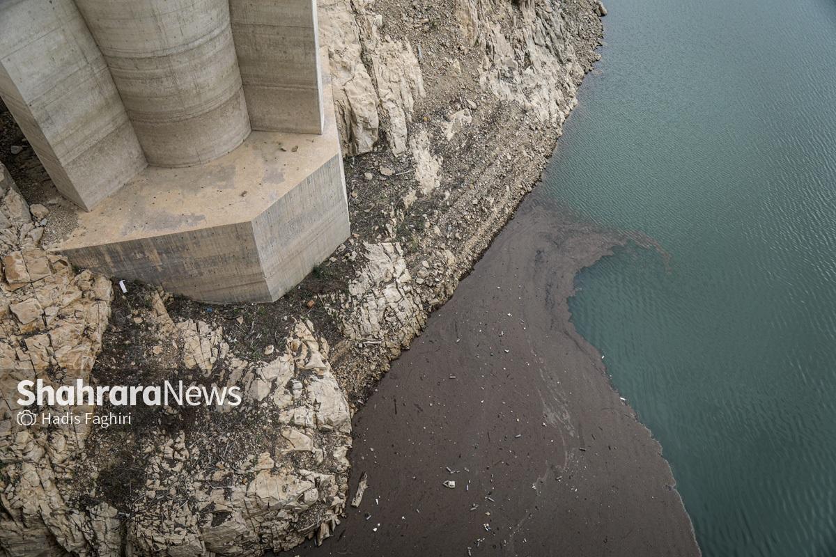 مدیرعامل شرکت آب و فاضلاب شهرستان مشهد گفت: درحال حاضر، موجودی سد دوستی حدود ۳ درصد، سد طرق حدود ۵ درصد، سد کارده حدود ۸ درصد و سد ارداک حدود ۶ درصد است و با همین روند، حداکثر تا پایان آذرماه همه سد‌های تأمین آب مشهد از دسترس خارج خواهند شد.