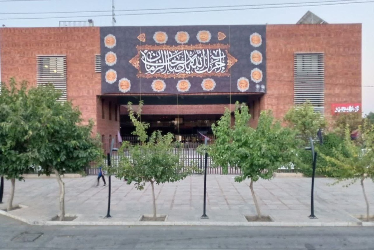 جاوید کیانی؛ معاون شهردار و رئیس سازمان فرهنگی و اجتماعی شهرداری مشهد از مشارکت اجتماع عظیم فاطمیون همراه با تشییع پیکر مطهر شهدای گمنام در روز شهادت حضرت فاطمه زهرا «سلام الله علیه» و اکران‌های شهری به مناسبت بزرگداشت دهه فاطمیه در سطح شهر خبر داد.