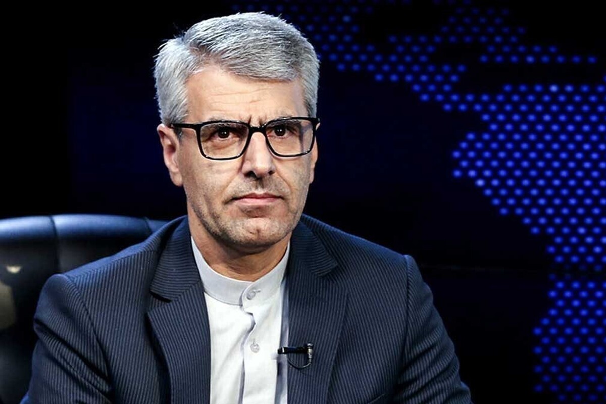 سخنگوی وزارت امور خارجه عنوان کرد: نظر مشورتی اخیر دیوان بین‌المللی دادگستری راجع به فلسطین (۲۲ اکتبر)، یک‌بار دیگر این حقیقت غیر قابل انکار را فریاد می‌زند که رژیم اسرائیل بزرگ‌ترین نقض‌کننده همه هنجارهای حقوق بشردوستانه بین‌المللی است.