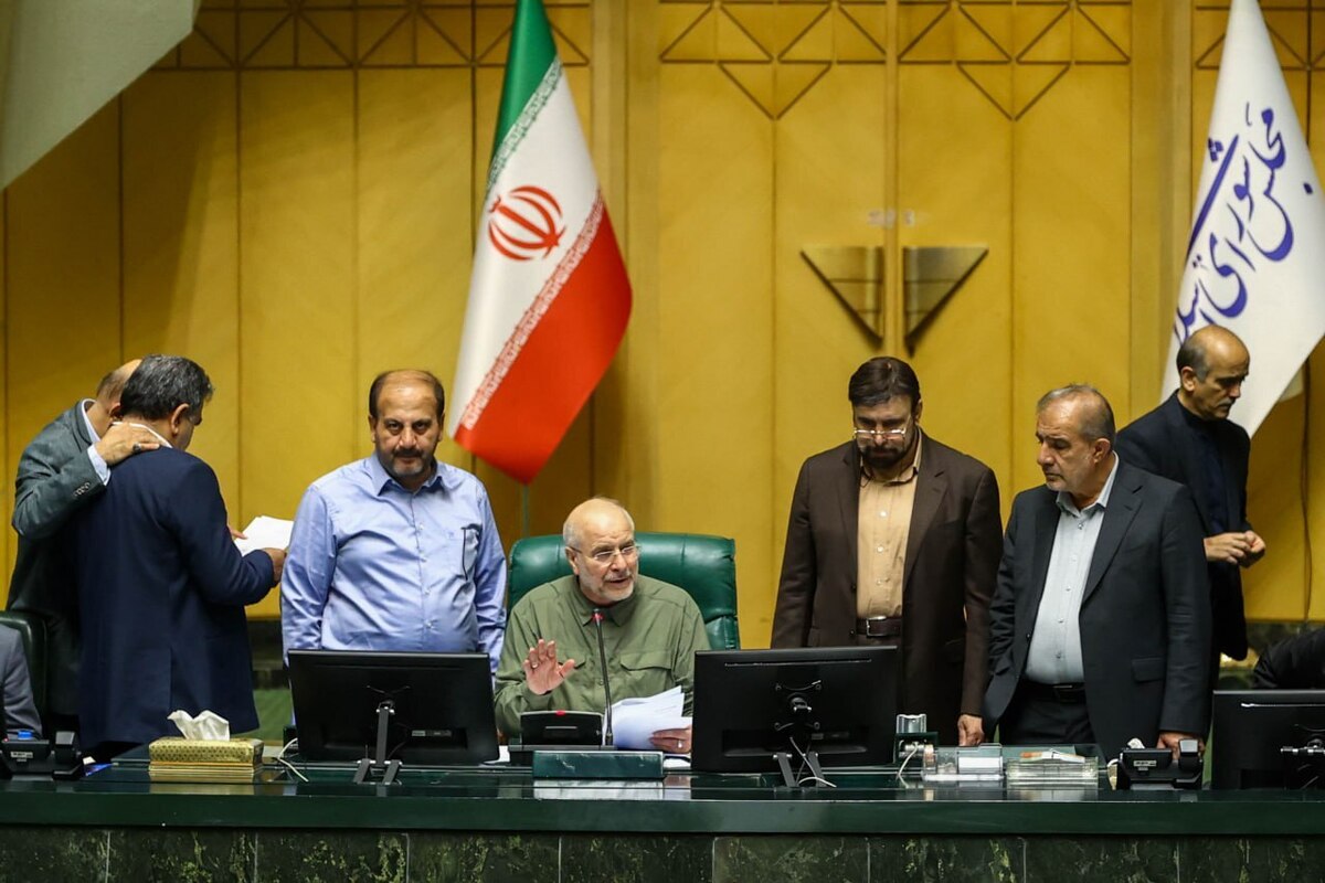 قالیباف در صحن علنی مجلس: امر ملی را بر امر جناحی مقدم بداریم | انتقاد از صحبت‌های «روحانی» و «ظریف»