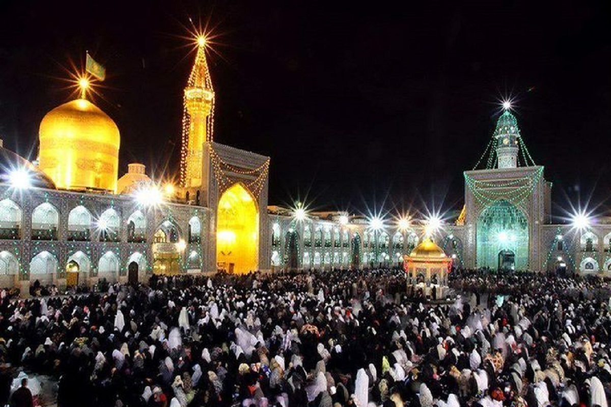 خادمان عراقی اربعین که ناشنوا هستند، مهمان امام رضا(ع) شدند.