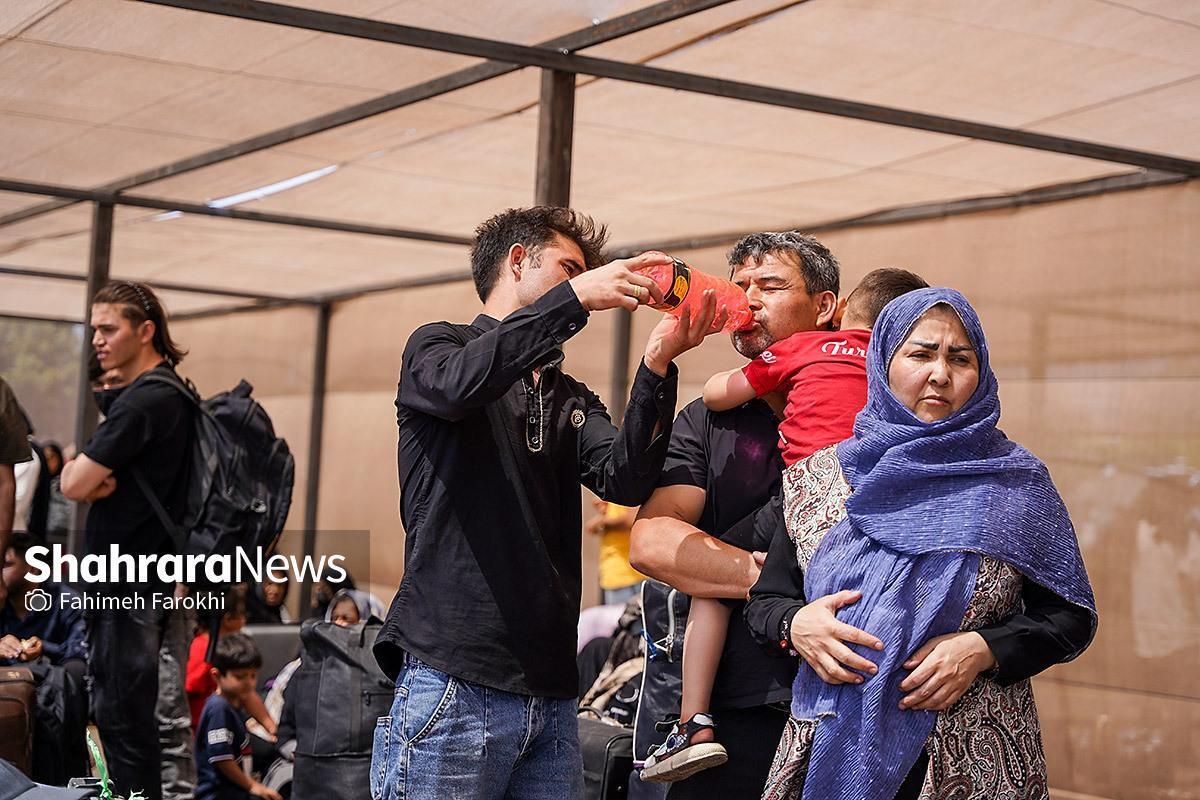 فرماندار شهرستان مرزی تایباد گفت: ۱۸۴ هزار و ۶۰۰ مسافر افغانستانی ورودی از ابتدای امسال تا پایان مهرماه در پایگاه مراقبت مرزی گذرگاه دوغارون از نظر انواع بیماری‌های واگیر غربالگری شدند.