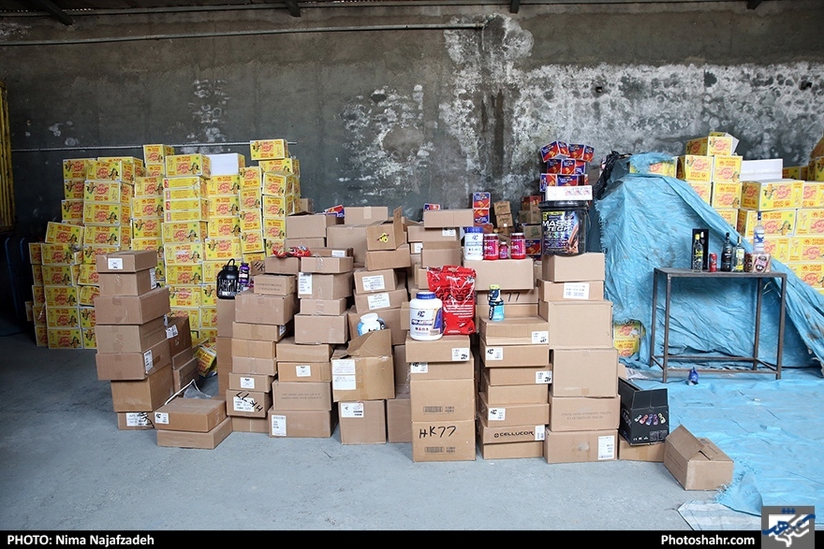 دبیر کمیسیون برنامه‌ریزی، هماهنگی و نظارت بر مبارزه با قاچاق کالا و ارز استانداری خراسان رضوی گفت: ۲۴ میلیارد و ۸۰۰ میلیون تومان انواع کالای قاچاق و احتکارشده طی ۷ روز گذشته کشف و توقیف شد.