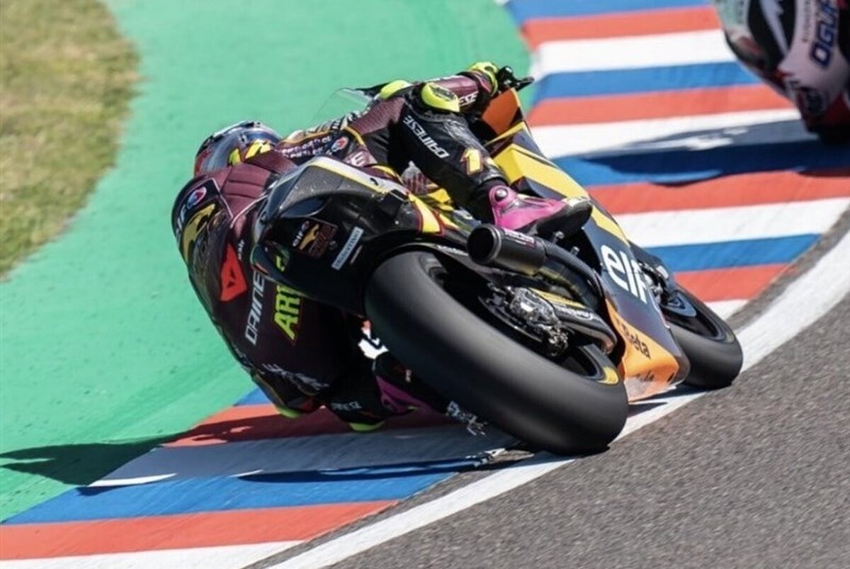 دو شرکت‌کننده در مسابقات موتو۳ گرند پری مالزی پس از برخورد با دایره نصب در بیمارستان بستری شدند، خوزه آنتونیو روئدا، اسپانیایی که در این فصل قهرمان شد، در جلسه گرم کردن در پیست سپانگ با سرعت بالا به موتورسیکلت نوح دتوایلر، موتورسوار سوئیسی، برخورد کرد. این برخورد به حدی شدید بود که موتورسوار سوئیسی به هوا پرتاب شد.