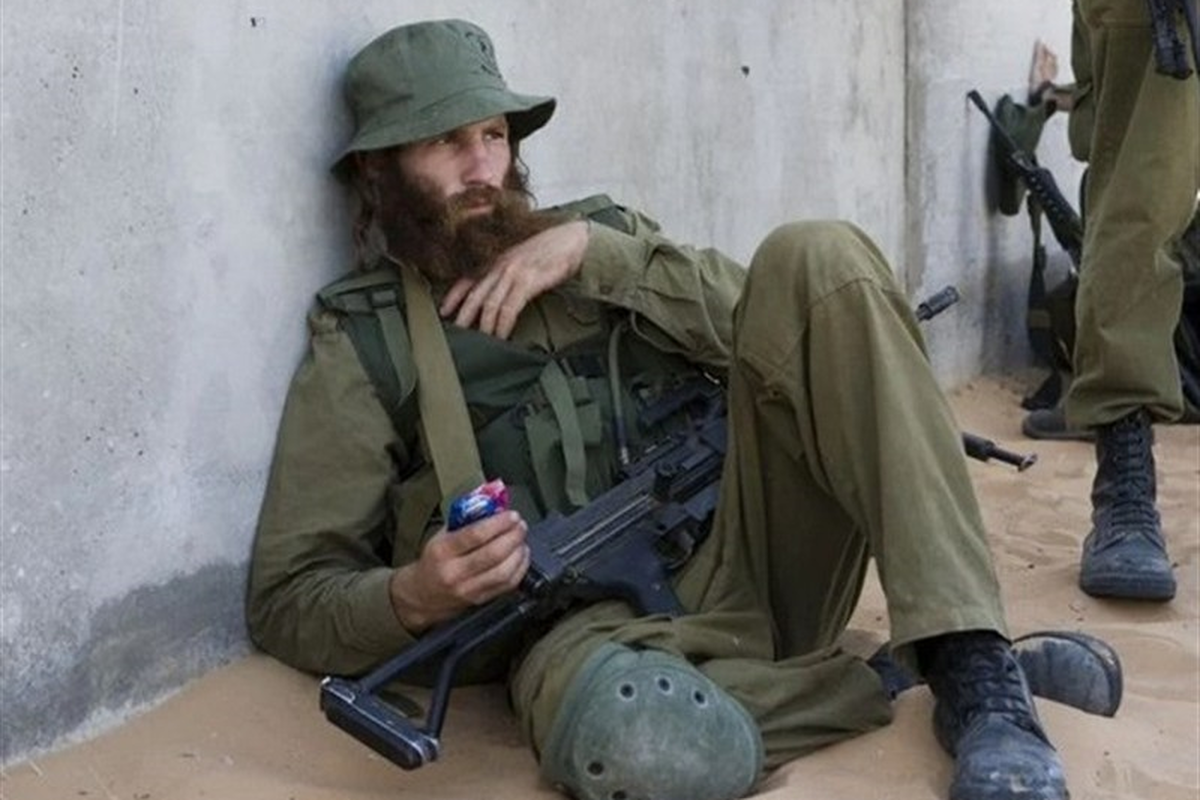 در اقدامی غیرمنتظره، ارتش اسرائیل برای هزاران شهرک‌نشین صهیونیست احضاریه خدمت در نیروهای ذخیره صادر کرد.