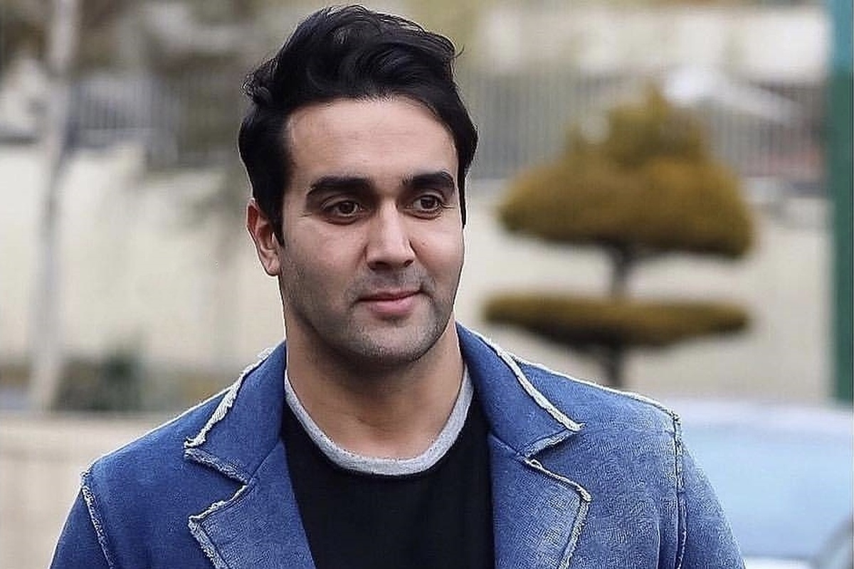 پوریا پورسرخ، بازیگر سینما، در ورزشگاه سانتیاگو برنابئو حاضر شد تا از نزدیک دیدار حساس رئال مادرید و بارسلونا را تماشا کند.