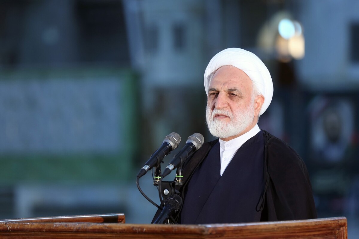 رئیس قوه قضائیه گفت: برخی فکر می‌کنند که بدهی‌های بانک آینده به بانک ملی منتقل می‌شود؛ باید بگویم که اینطور نیست؛ یا برخی گمان می‌کنند که با سهامدارانی که تخلف یا جرم کردند، برخوردی صورت نمی‌گیرد؛ از قضا، بند ششم نامه‌ای که من در تاریخ ۲۰ مهر تنظیم کردم، ناظر بر همین قضیه است؛ یعنی نحوه رسیدگی به تخلفات.