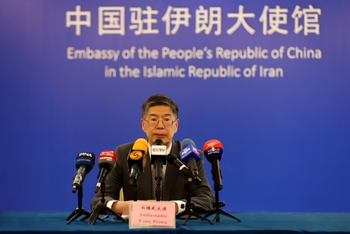 سفیر جمهوری خلق چین در تهران، اقدام سه کشور اروپایی برای اجرای اسنپ‌بک را غیرسازنده دانست و گفت: این اقدام منجر به عقب‌افتادن شدید روند دیپلماتیک مسئله هسته‌ای ایران شده است.