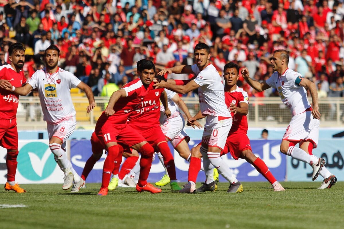 تیم فوتبال پرسپولیس قرار نیست تا پایان نیم‌فصل، بازیکنی را جذب کند.