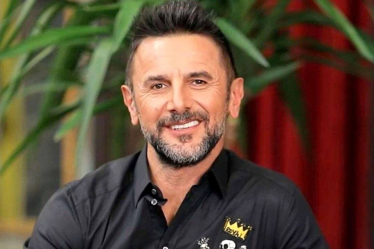 امین حیایی که این روزها با فیلم «غریزه» روی پرده سینماست، به‌زودی با اجرای مسابقه «کاست» در قالبی تازه دیده می‌شود.